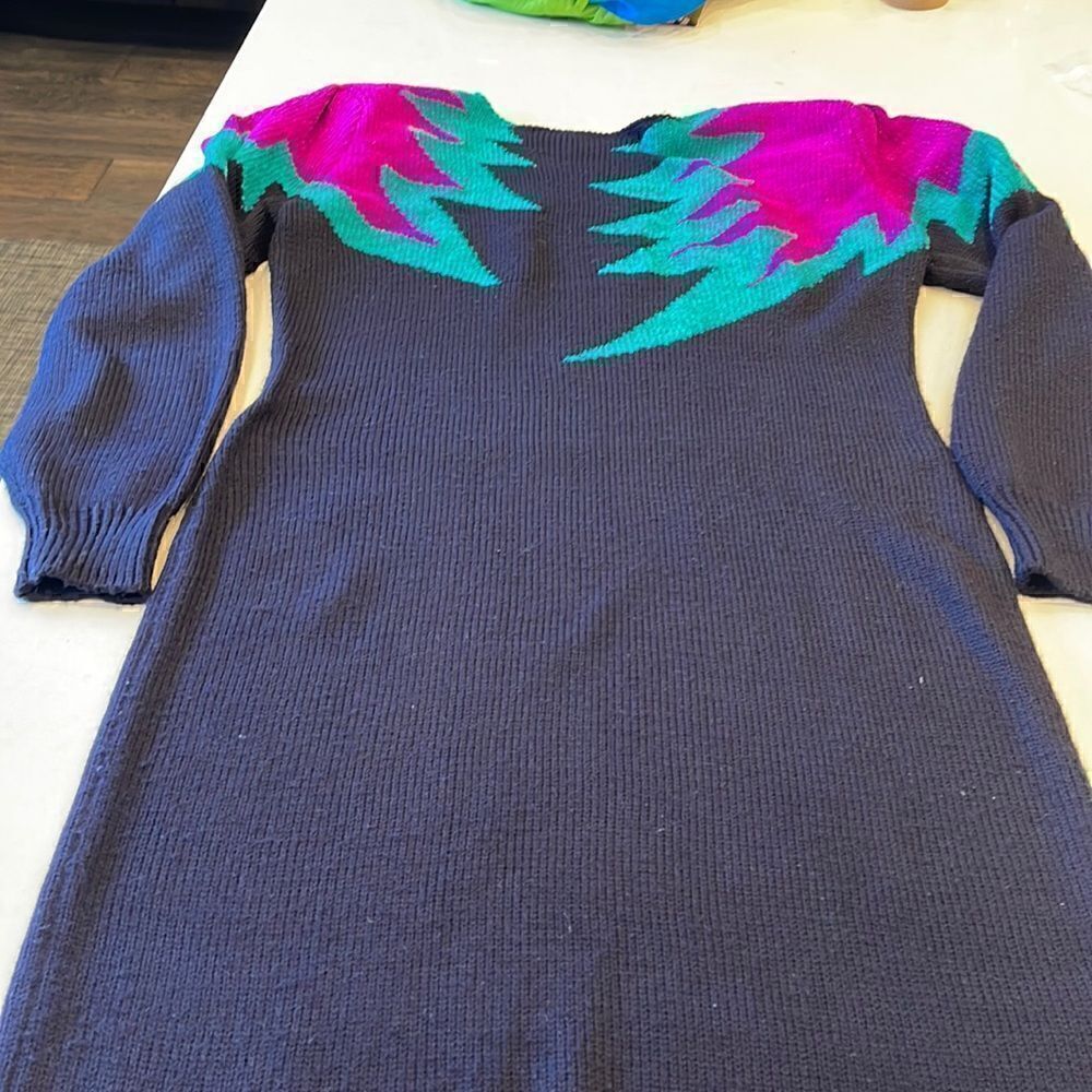 Christina Grant vintage women sweater dress size med shoulder pads super cool.